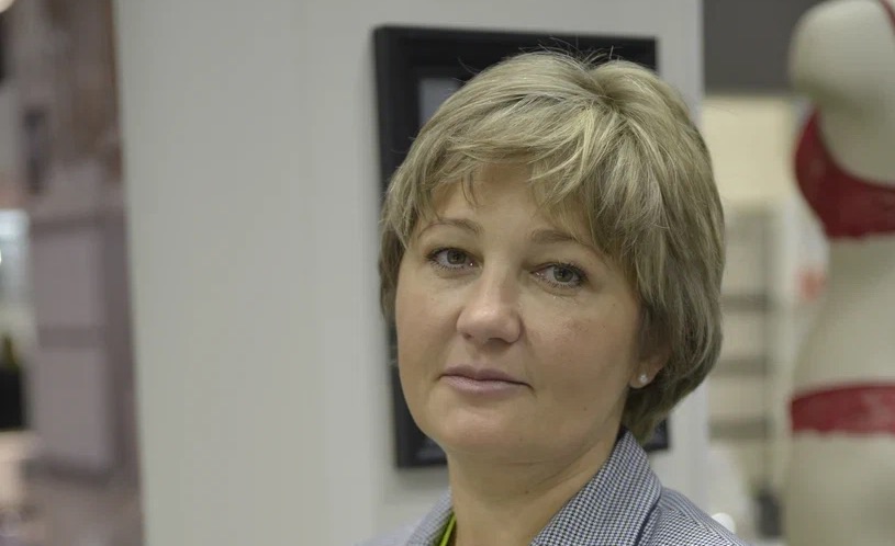 Елена Попова