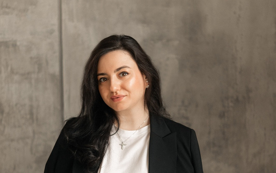 Анна Арзуманян