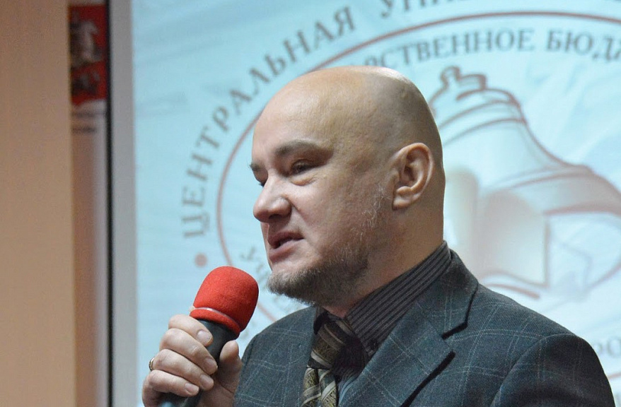 Дмитрий Абрикосов