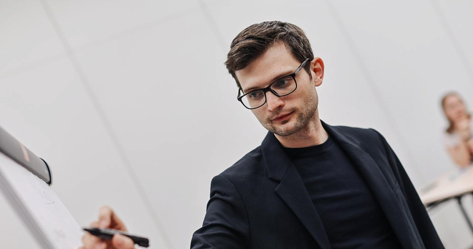 Виктор Соколов