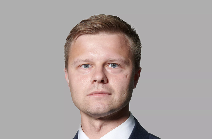 Андрей Попов